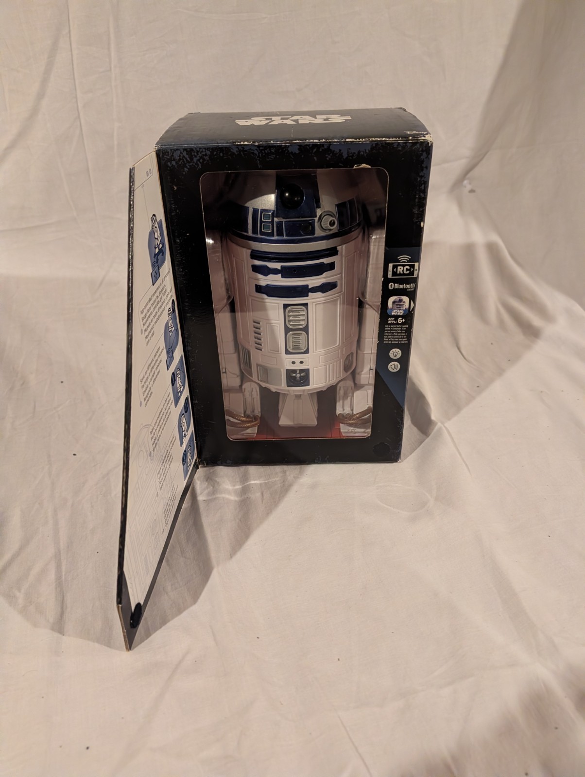 Hasbro Star Wars Smart R2-D2 Droid RC Bluetooth Interactive Robot Toy (B7493)