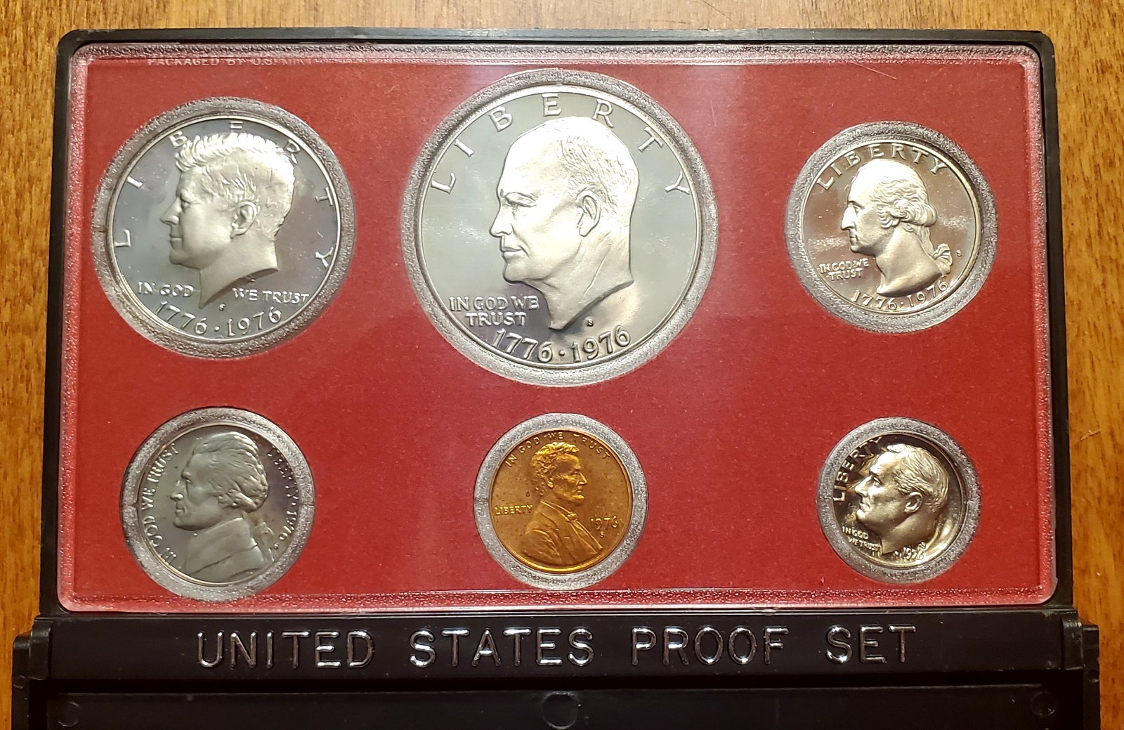 1976-S BICENTENIAL PROOF SET / EXTREMELY RARE / HARD TO FIND / UNC / CLAD 1976-S BICENTENIAL PROOF SET / EXTREMELY RARE / HARD TO FIND / UNC / CLAD