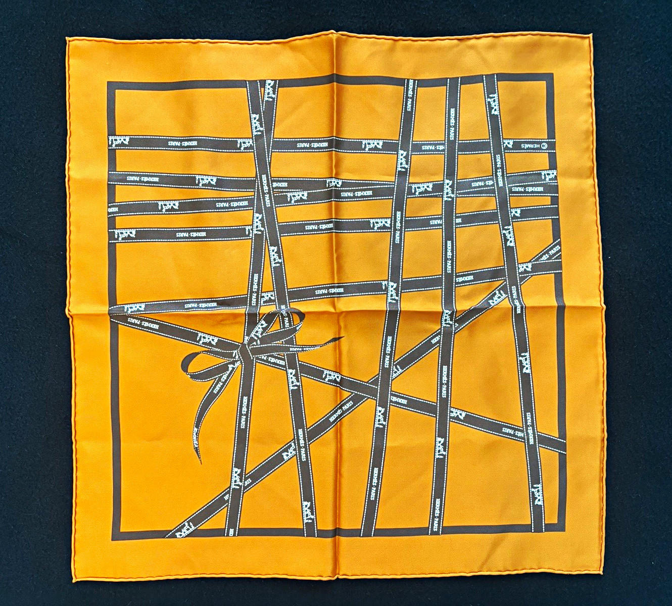 Hermès Bolduc Silk Scarf , Carré 45cm , in Orange Hermès Bolduc Silk Scarf , Carré 45cm , in Orange