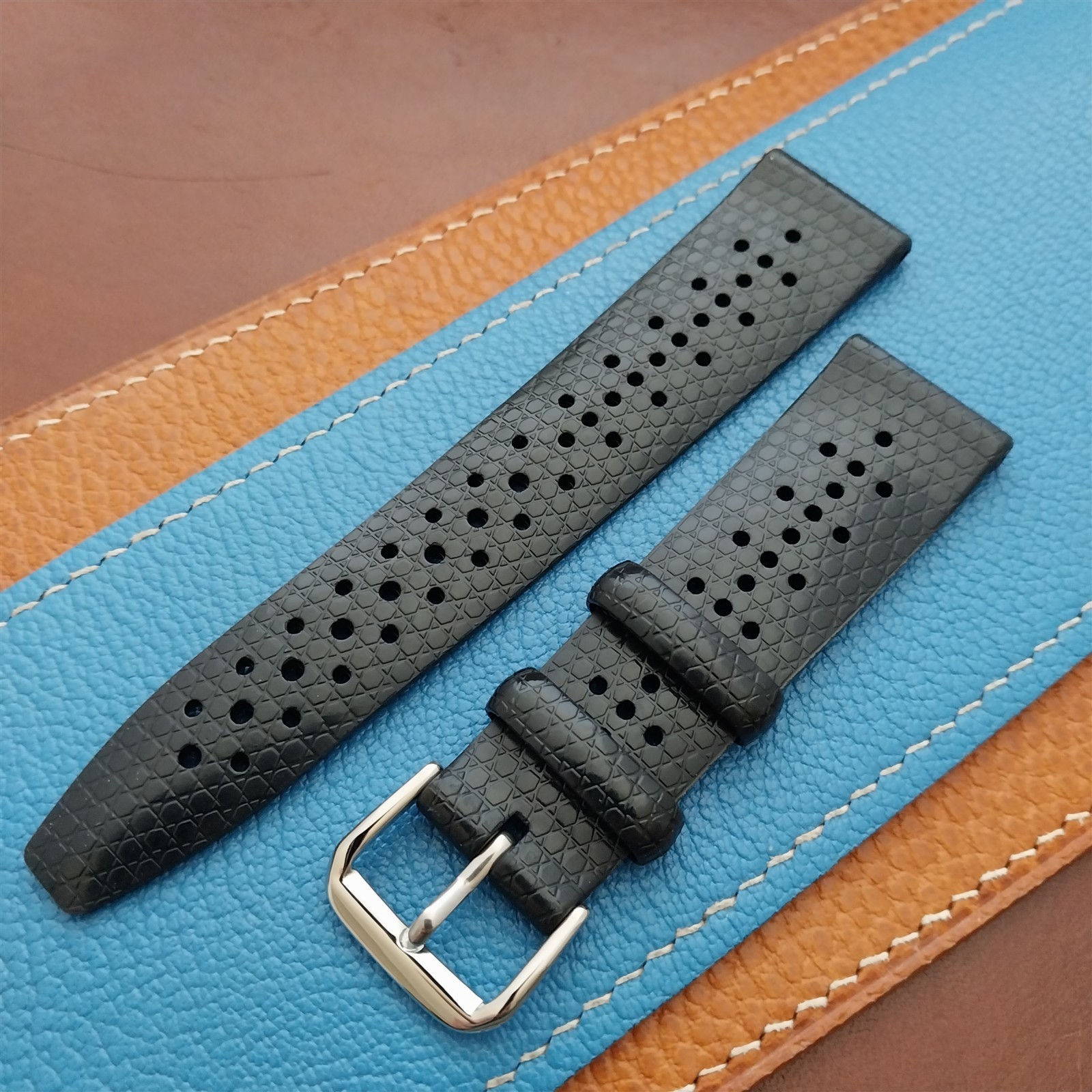 22mm Rubber Black Tropical Vintage 1960s 1970s Style Diver Watch Strap 22mm Rubber Black Tropical Vintage 1960s 1970s Style Diver Watch Strap