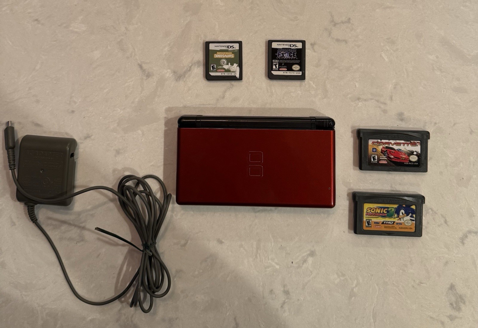 Nintendo DS Lite Crimson Red/Black Bundle W/ Charger:4 Gms-Sonic,Star Wars,BOG