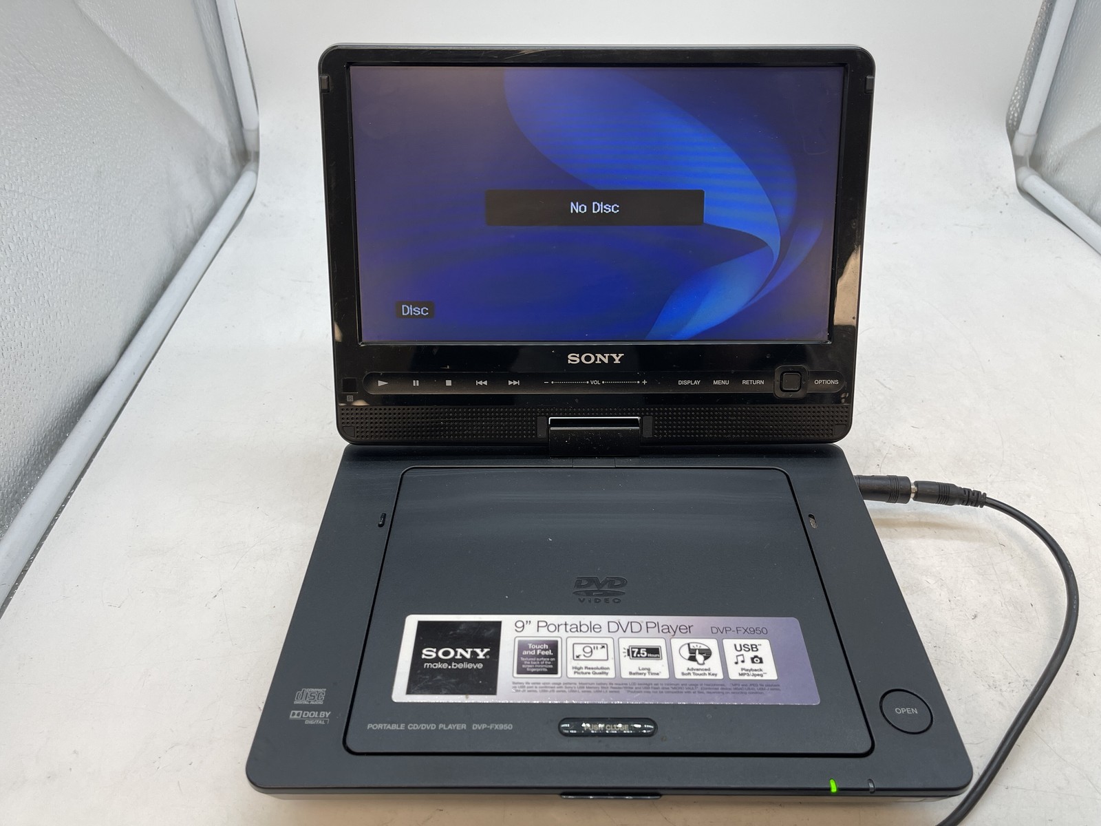 Sony DVP-FX950 Portable DVD CD Player 9