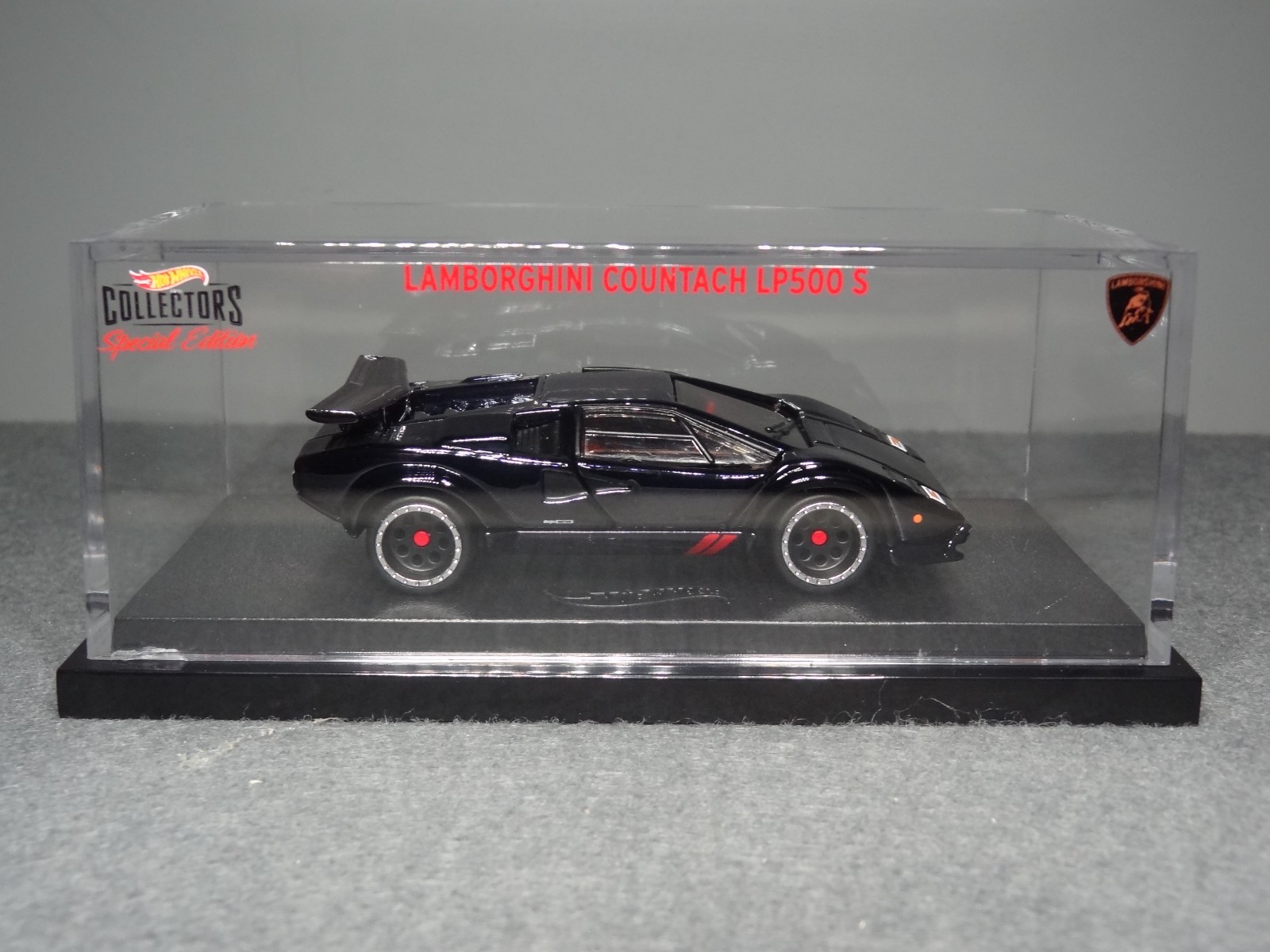 Hot Wheels RLC / HWC 2018 Special Edition - \'82 LAMBORGHINI COUNTACH LP500 S