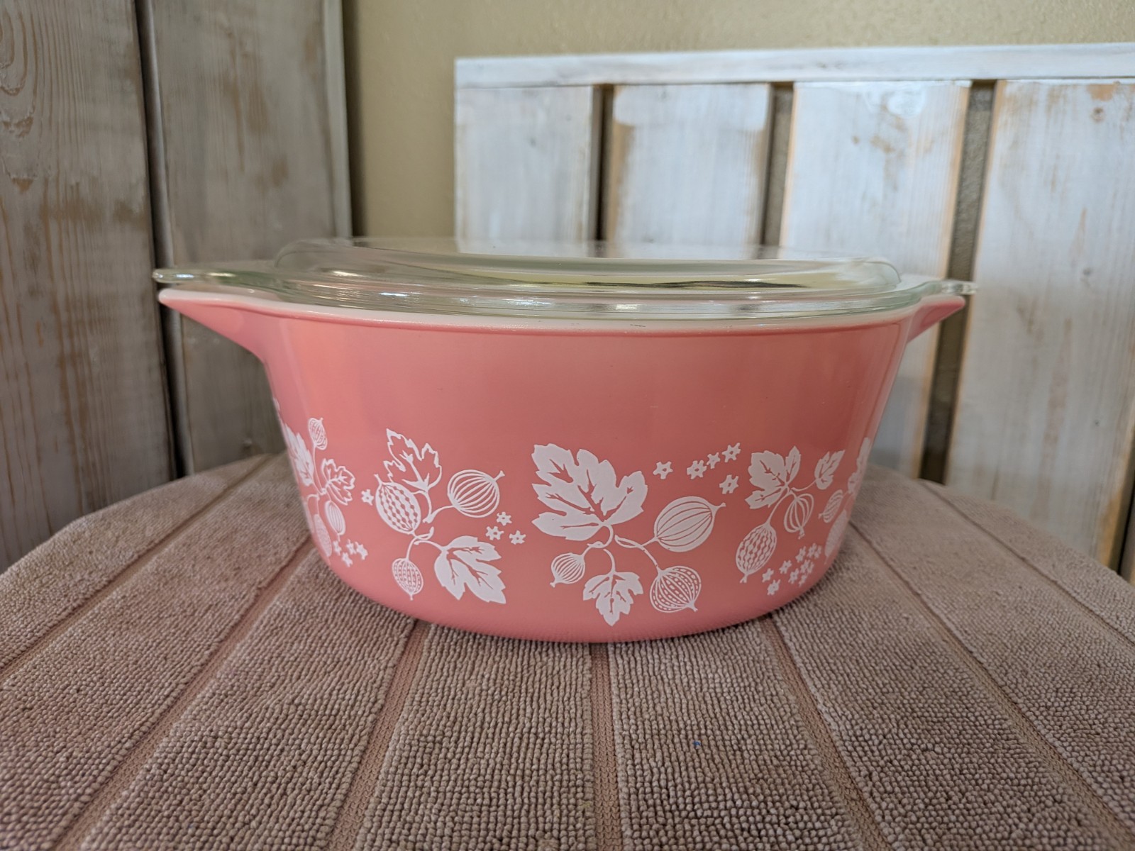 Pyrex Pink Gooseberry 475 Casserole Dish w/Lid Pyrex Pink Gooseberry 475 Casserole Dish w/Lid