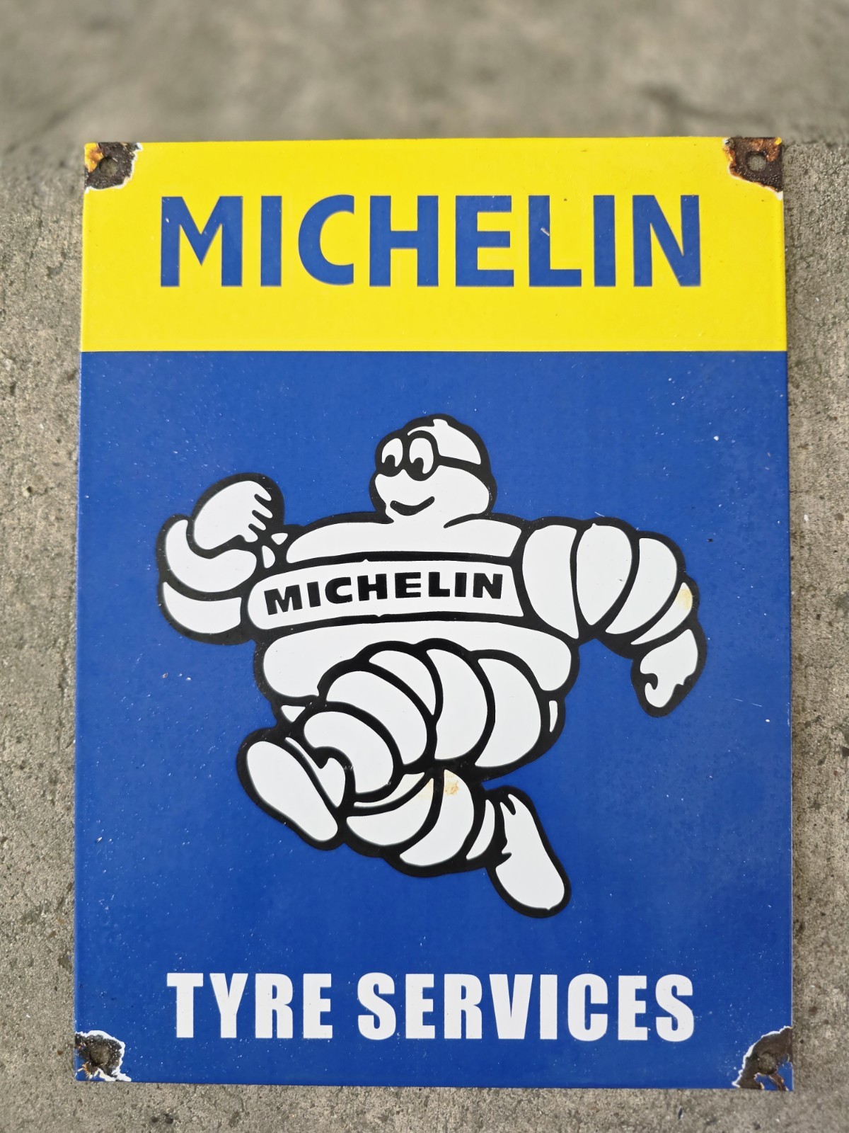 RARE VINTAGE MICHELIN TYRE SERVICE PORCELAIN ENAMEL SIGN APPX 9 RARE VINTAGE MICHELIN TYRE SERVICE PORCELAIN ENAMEL SIGN APPX 9