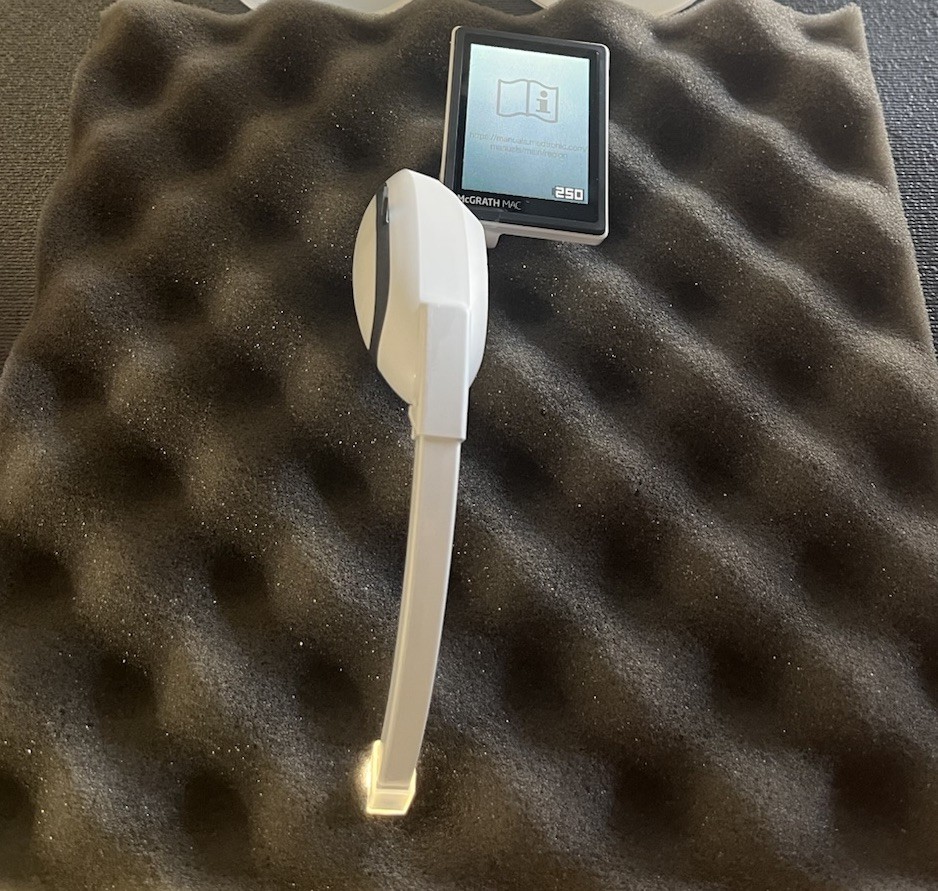 McGrath MAC Video Laryngoscope - New Battery McGrath MAC Video Laryngoscope - New Battery