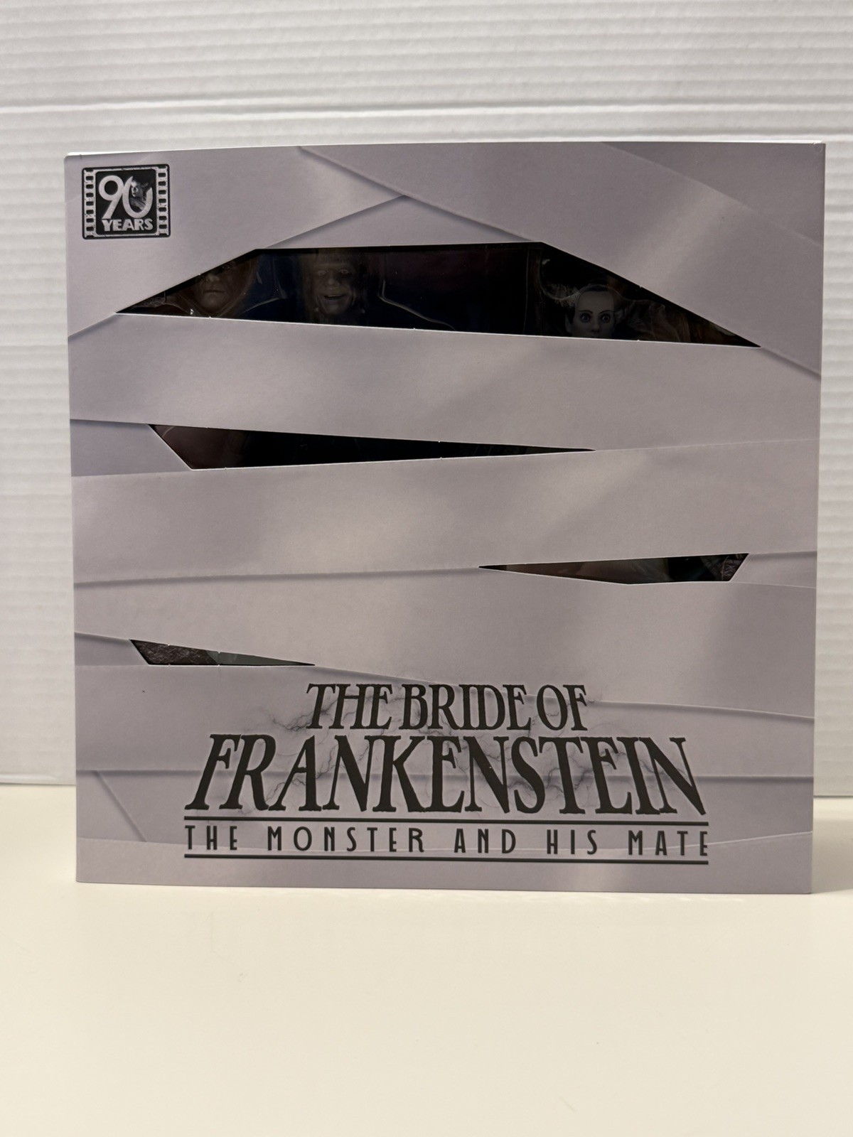 NECA LIMITED EDITION THE BRIDE OF FRANKENSTEIN - THE MONSTER AND HIS MATE 2 PACK