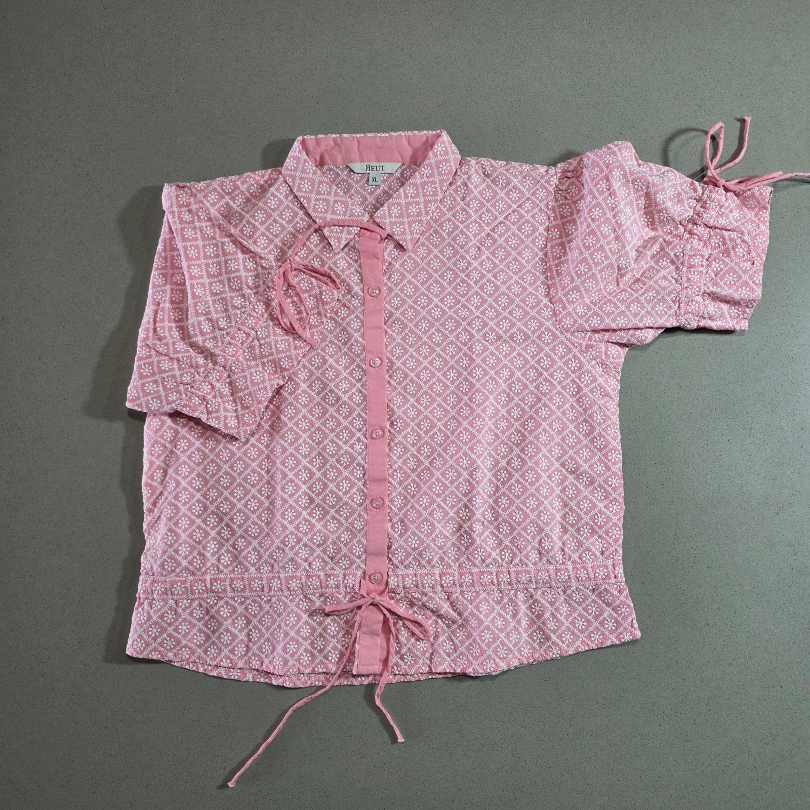 REUT Pink White Eyelet Embroidered Puff Sleeve Button Front Shirt XL REUT Pink White Eyelet Embroidered Puff Sleeve Button Front Shirt XL