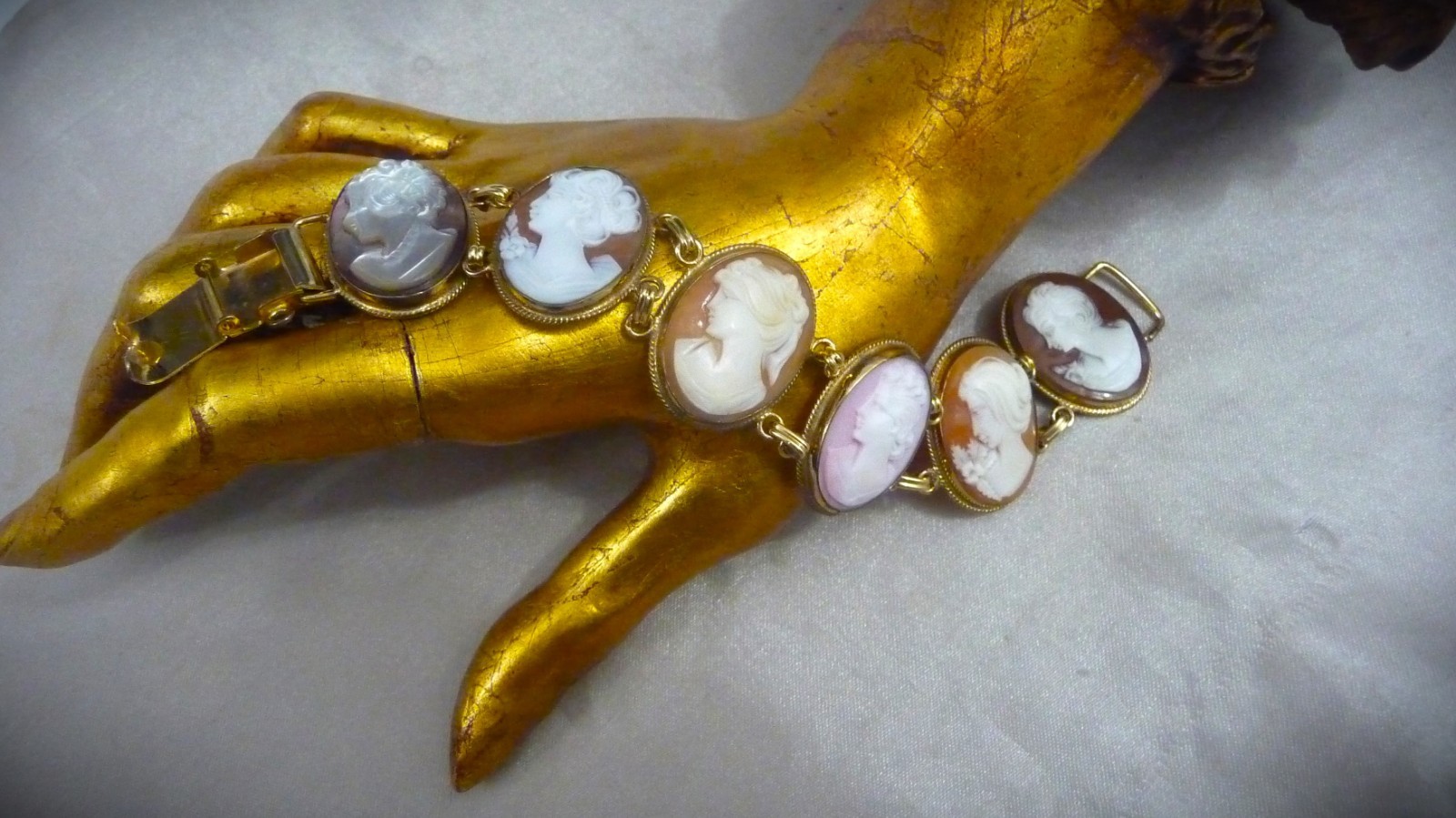 SPECTACULAR RARE ANTIQUE A&Z 12K GF CORAL SHELL CAMEO PORTRAIT PANEL BRACELET