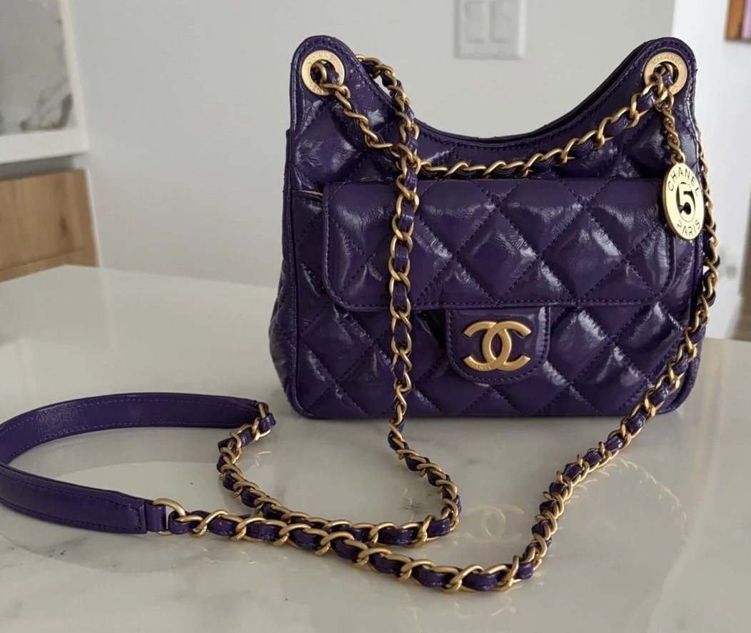 CHANEL Wavy CC Hobo Bag Quilted Crumpled Calfskin Small Purple Gold Hardware CHANEL Wavy CC Hobo Bag Quilted Crumpled Calfskin Small Purple Gold Hardware