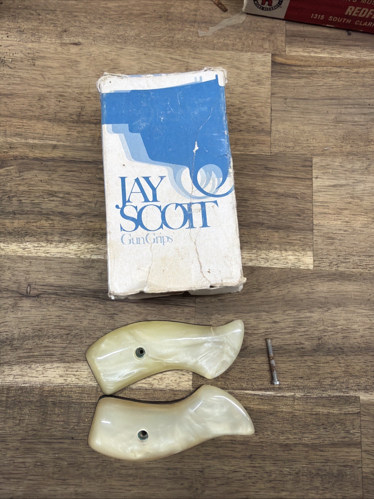 Jay Scott Vintage pearlescent Grips