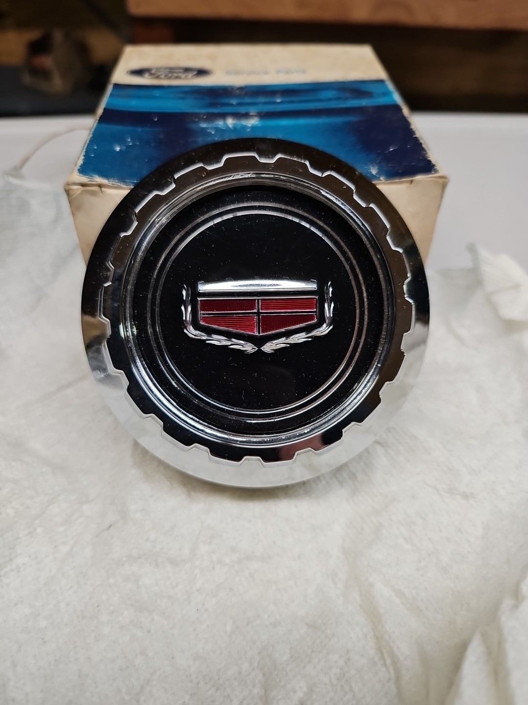 NOS OEM 1971 1972 1973 Mercury Comet Fuel Cap w/ Emblem D24Y-9030-B NOS OEM 1971 1972 1973 Mercury Comet Fuel Cap w/ Emblem D24Y-9030-B
