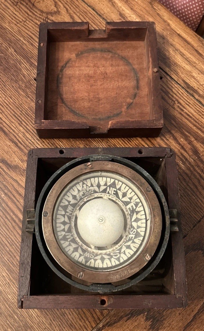 E.S.Ritchie & Sons Boston Nautical Marine Compass Antique 1890s W/ Box 17915 REA E.S.Ritchie & Sons Boston Nautical Marine Compass Antique 1890s W/ Box 17915 REA