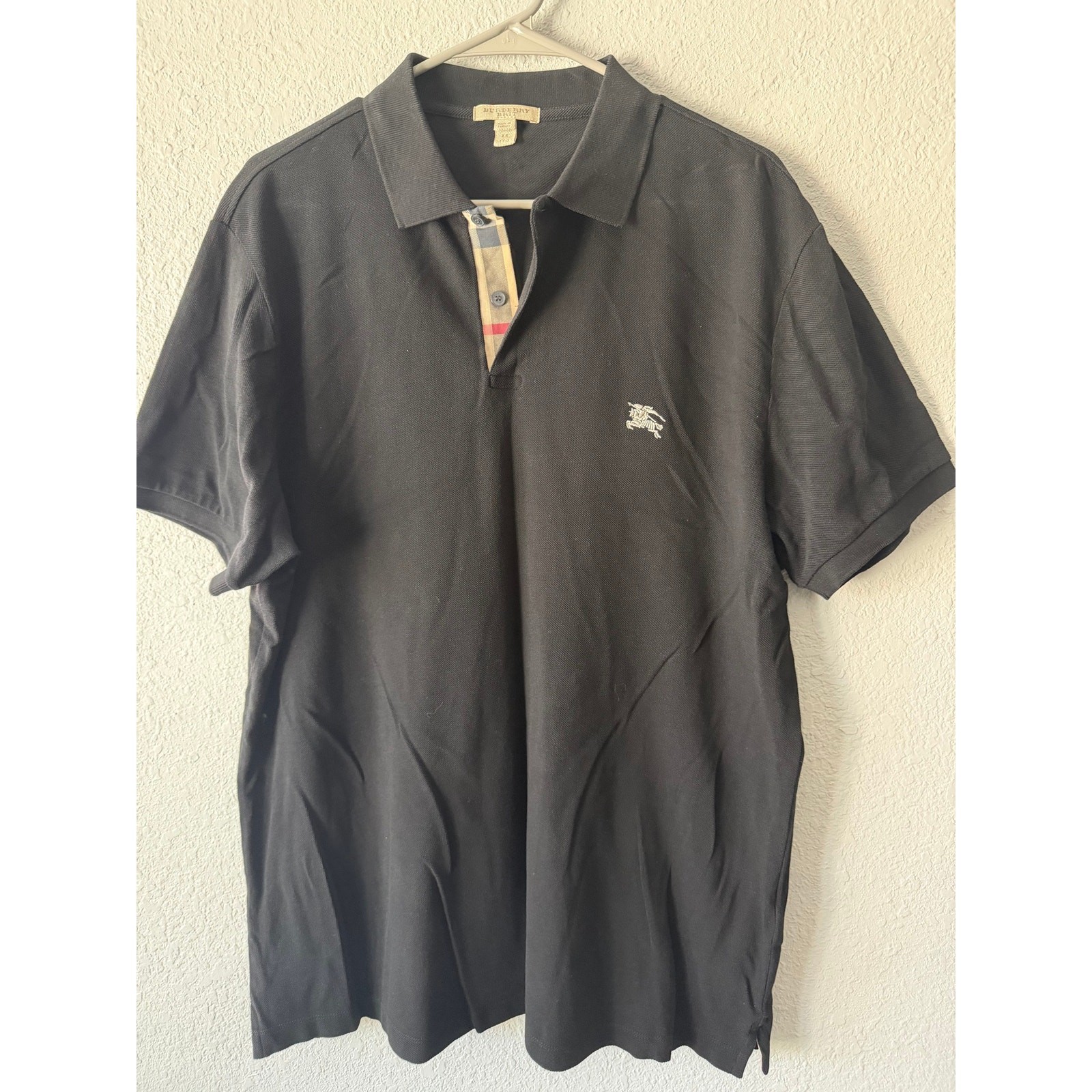 Burberry men’s size 2XL Worn once (Have 2 in quantity)