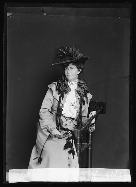 Photo:Miss Giffin Portrait Woman in Hat Early 1900s