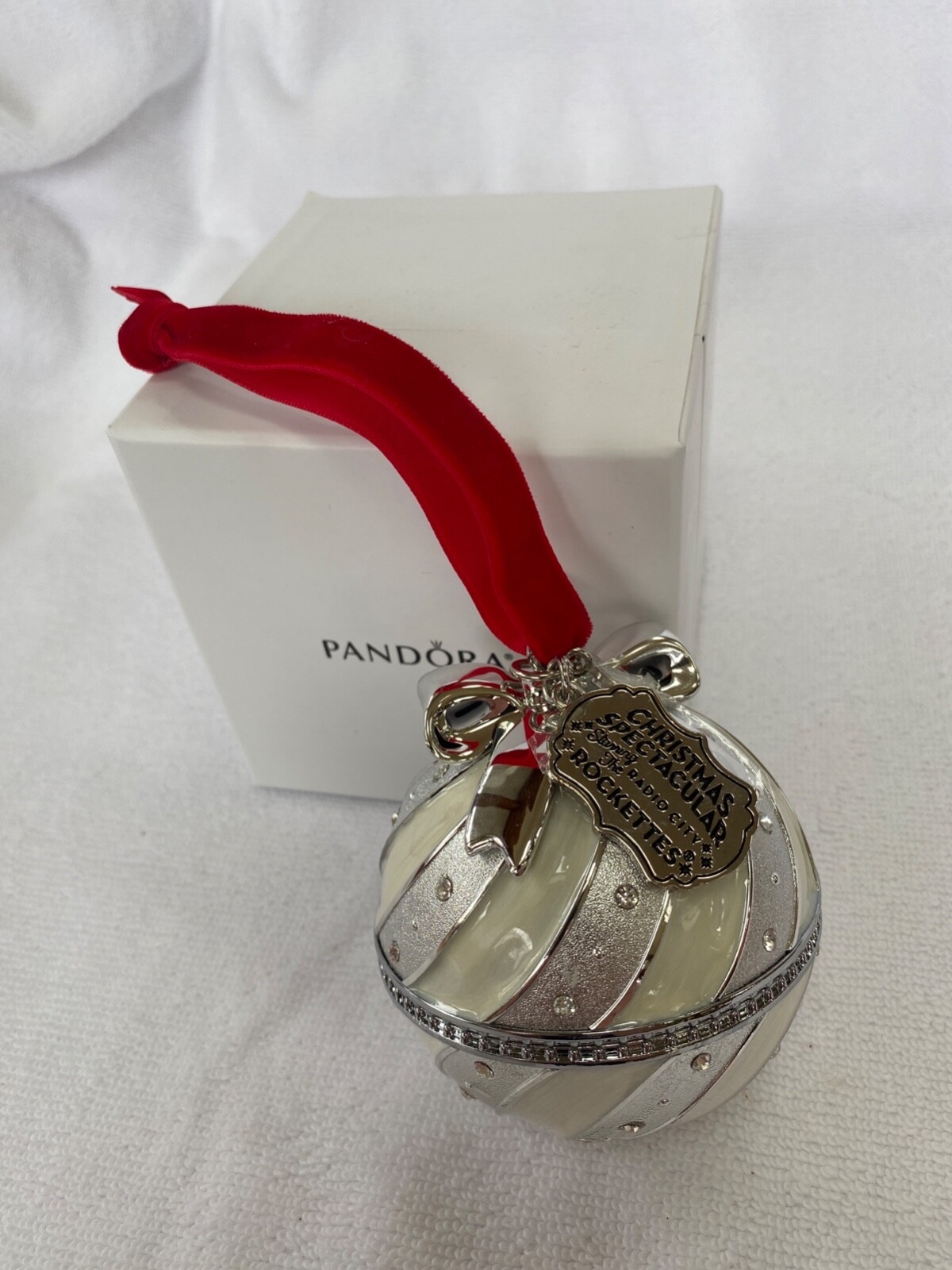 PANDORA 2018 Limited Edition Radio City Rockettes Christmas Ornament PANDORA 2018 Limited Edition Radio City Rockettes Christmas Ornament