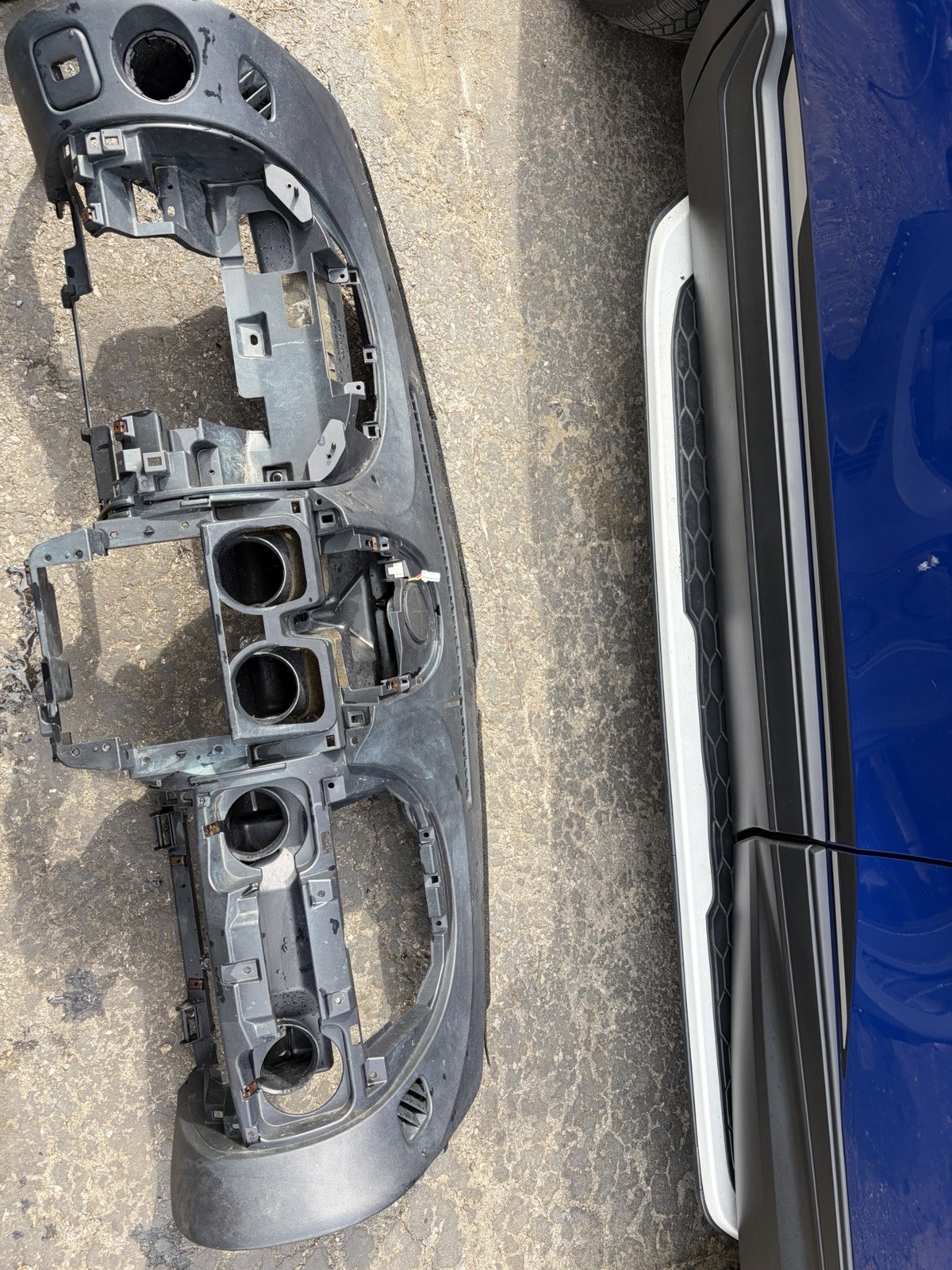 2000-2005 Mitsubishi Eclipse OEM Dashboard Dash Shell Assembly Gray CRACK FREE 2000-2005 Mitsubishi Eclipse OEM Dashboard Dash Shell Assembly Gray CRACK FREE