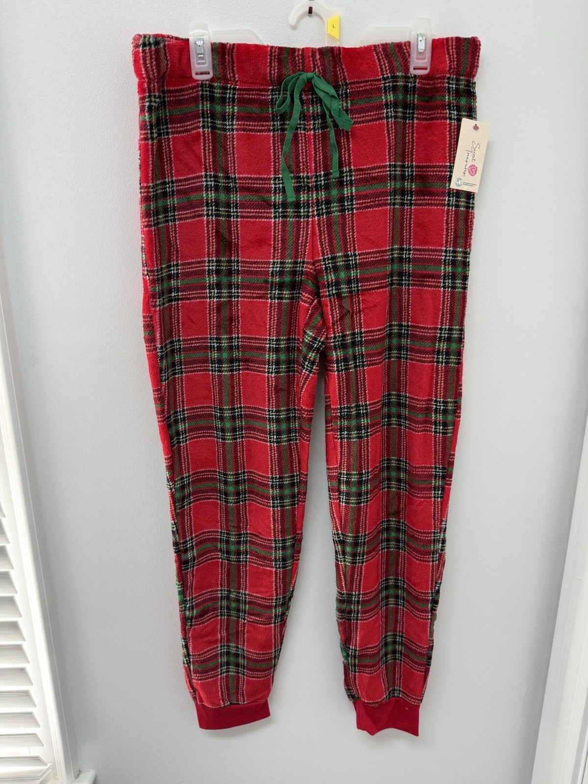 SECRET TREASURES PLUSH Red Plaid Sleep Jogger Pants Women\'s L Christmas NWT SECRET TREASURES PLUSH Red Plaid Sleep Jogger Pants Women\'s L Christmas NWT