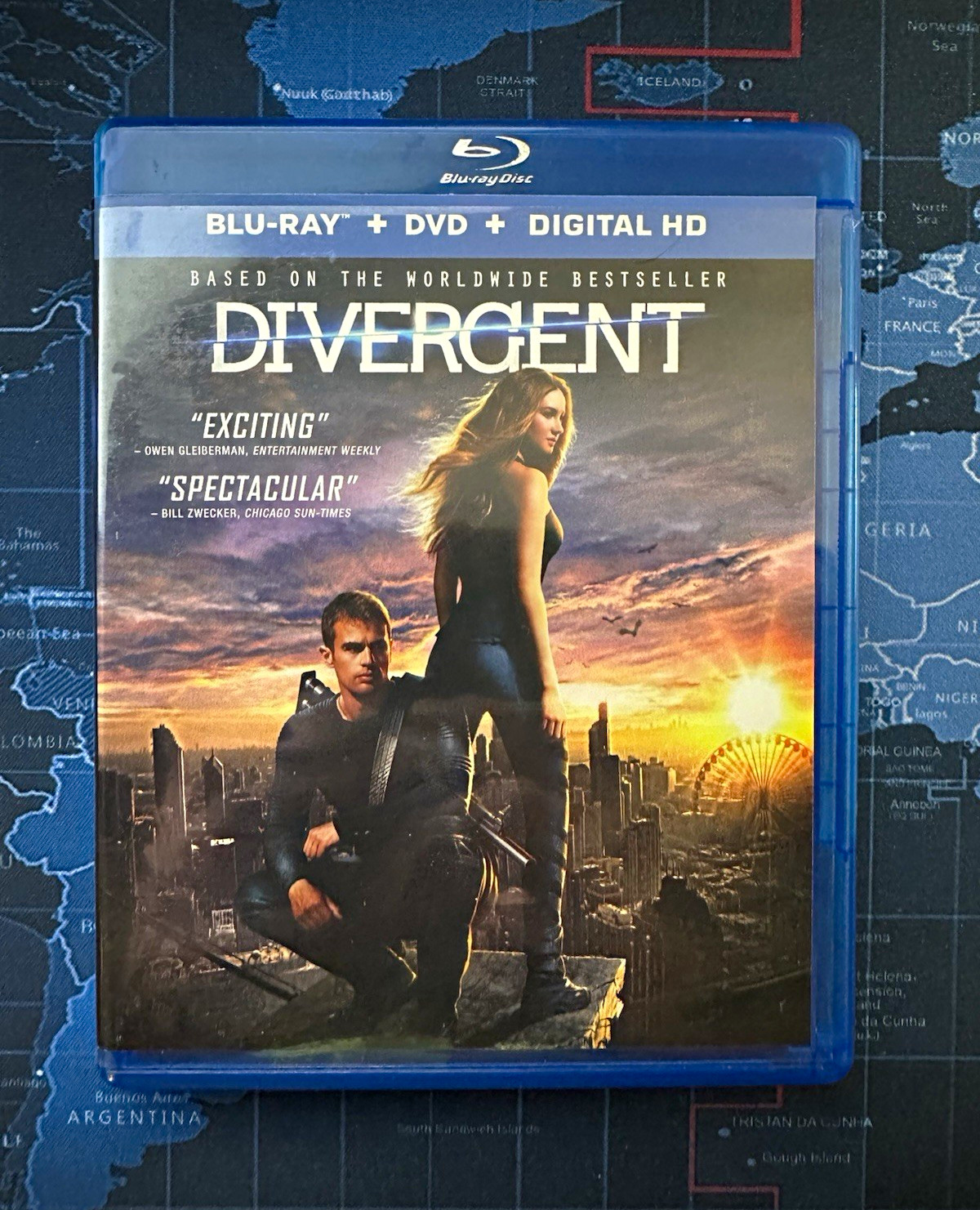 Lionsgate Divergent Blu-ray+DVD+Digital HD 2-Disc w/Commentary Deleted Scenes Lionsgate Divergent Blu-ray+DVD+Digital HD 2-Disc w/Commentary Deleted Scenes