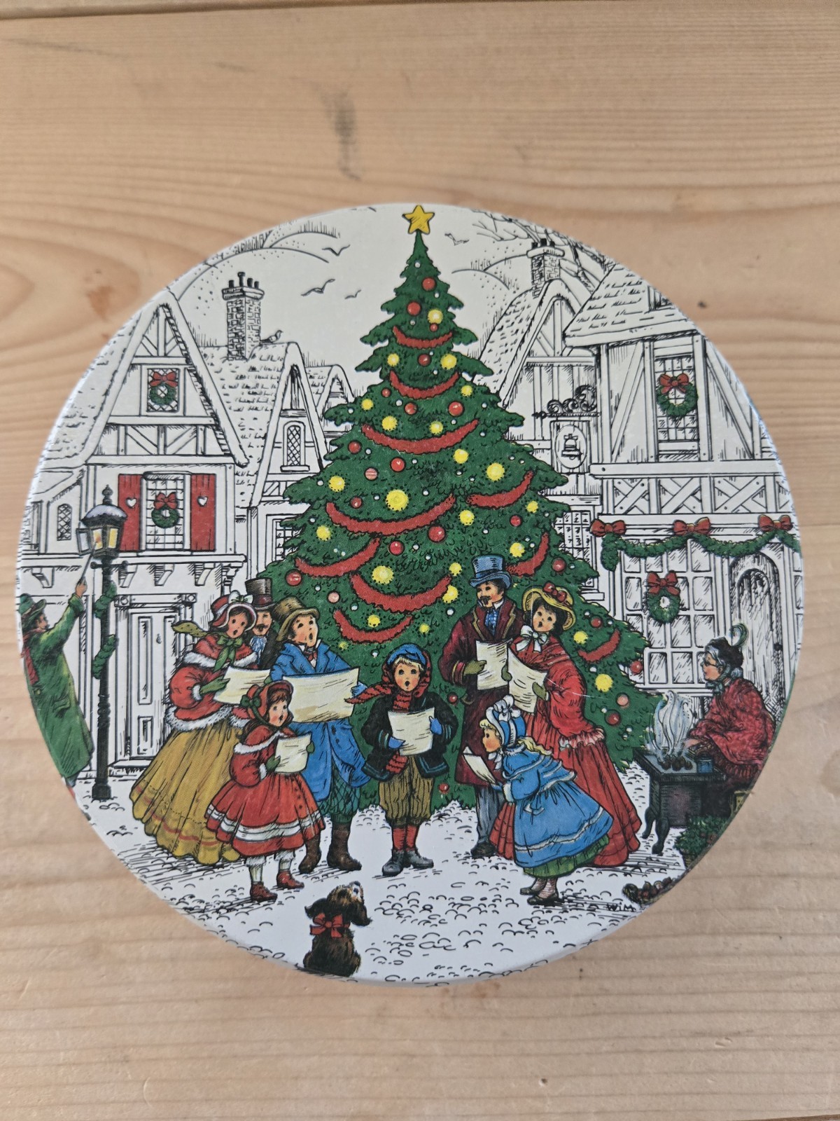 Vintage Christmas Tree 1989 Potpourri Press Tin Storage Excellent condition Vintage Christmas Tree 1989 Potpourri Press Tin Storage Excellent condition