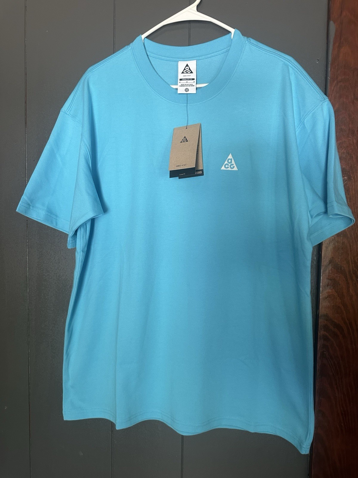 Nike ACG Dri-FIT Loose Fit T-Shirt Men’s Medium Blue Turquoise NWT Nike ACG Dri-FIT Loose Fit T-Shirt Men’s Medium Blue Turquoise NWT