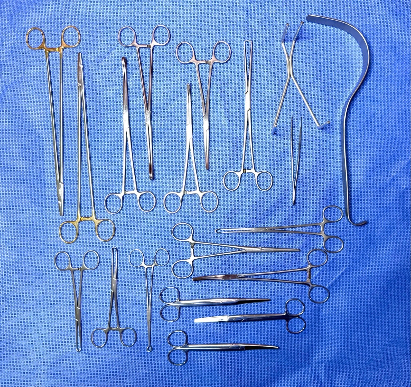 19 Pc Lot Surgical Instruments V Mueller Lawton Clamps Scissors Forceps