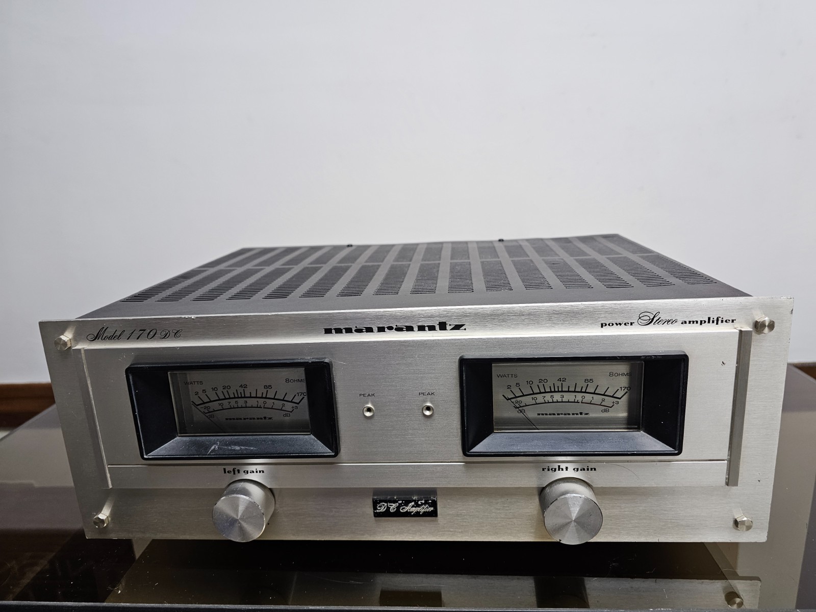 Marantz Model 170 DC Power Amplifier for Repair or Parts Marantz Model 170 DC Power Amplifier for Repair or Parts