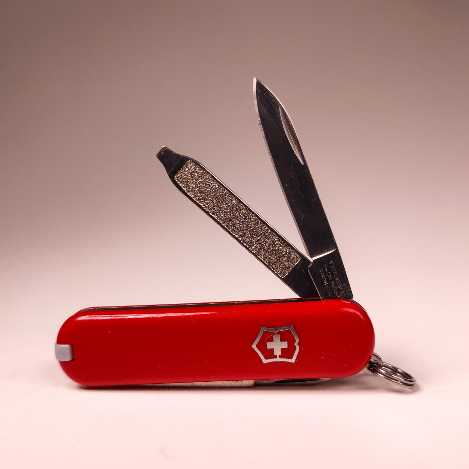 Swiss Army Knife Victorinox 58mm Pocket Knife Classic SD Red Swiss Army Knife Victorinox 58mm Pocket Knife Classic SD Red