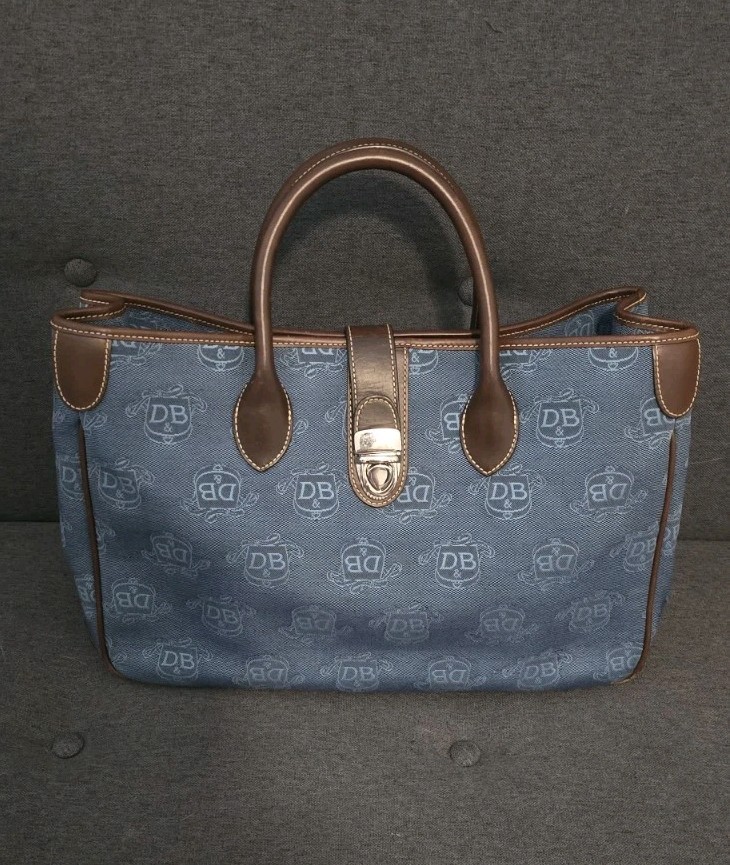 Vintage Dooney & Bourke Signature Tote Monogram Blue Denim & Leather trim bag Vintage Dooney & Bourke Signature Tote Monogram Blue Denim & Leather trim bag