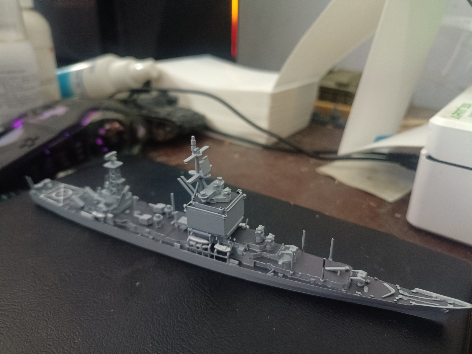1:1250 USS Long Beach Cruiser Resin Model,17cm(6.69in),Finished Static