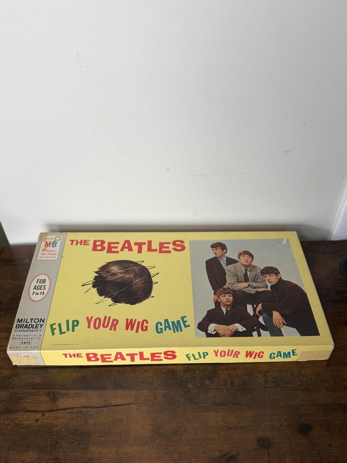 Vintage 1964 The Beatles Flip Your Wig Game Milton Bradley 4404 NEMS Board Game