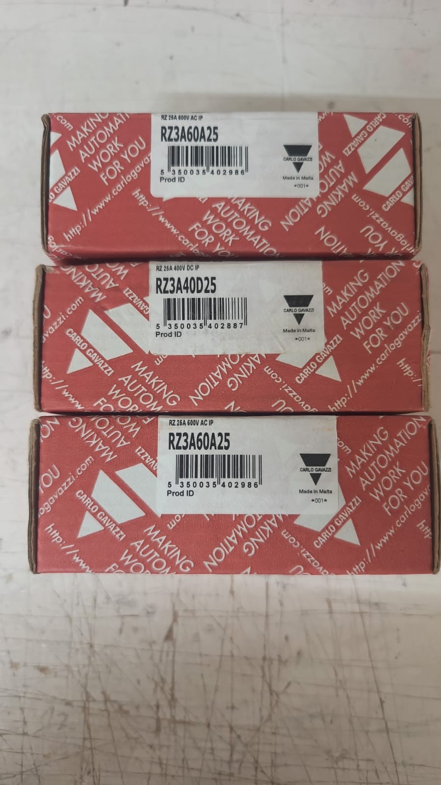Carlo Gavazzi RZ3A60A25 Solid State Relay, 3 Poles, 25A, 24-275VAC, 24-50VDC