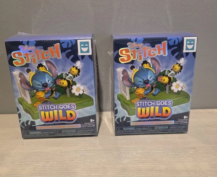 Lot of 2 HAPPY HAUL Disney Stitch Goes Wild Scene Setters Unopened Unsearched Lot of 2 HAPPY HAUL Disney Stitch Goes Wild Scene Setters Unopened Unsearched