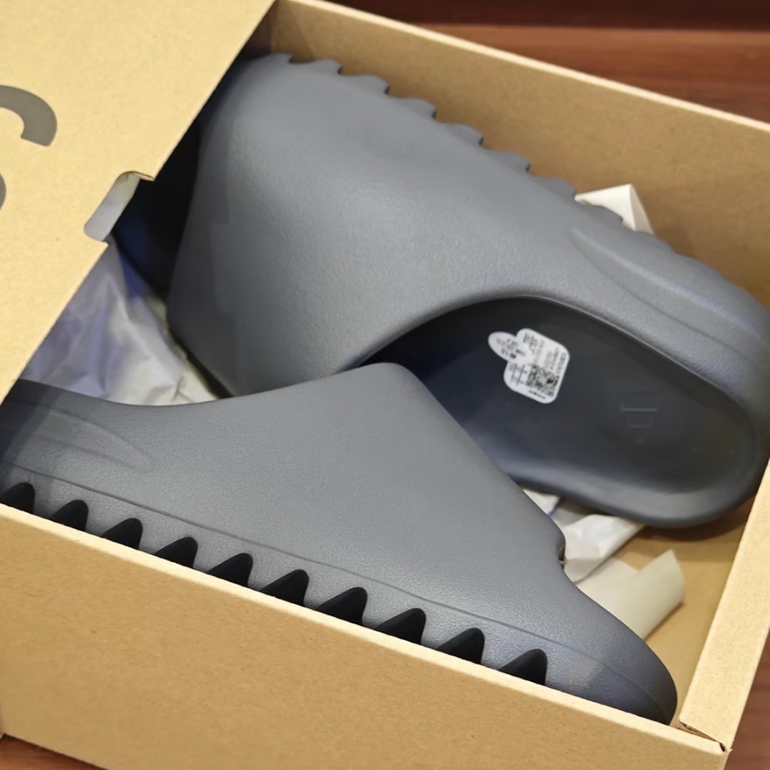 New Adidas Yeezy Slide ID4132 Granite Unisex Slipper Outdoor Sandal Without Box New Adidas Yeezy Slide ID4132 Granite Unisex Slipper Outdoor Sandal Without Box