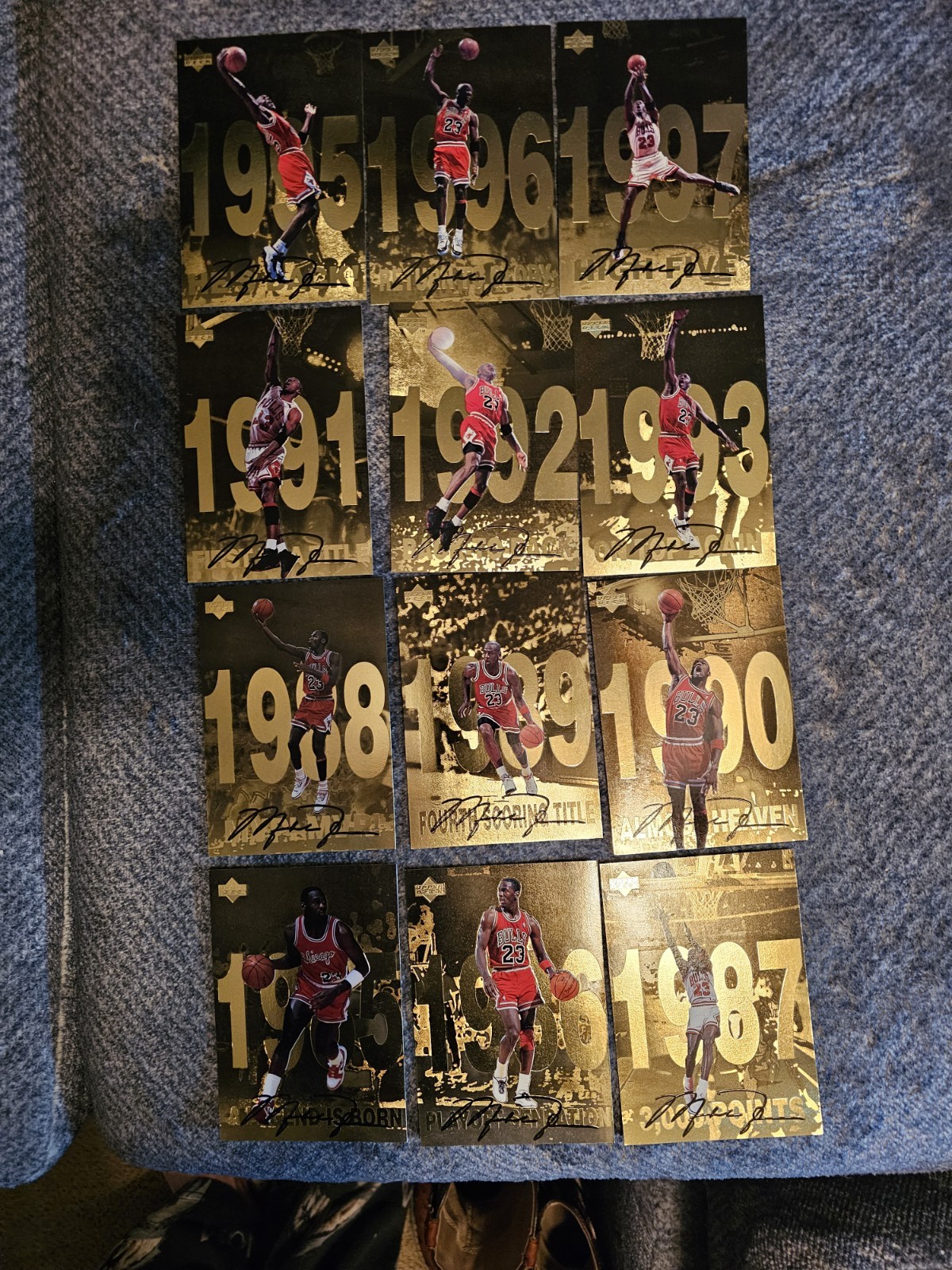 1998 Upper Deck Gatorade Michael Jordan - SIGNED Card For each year played