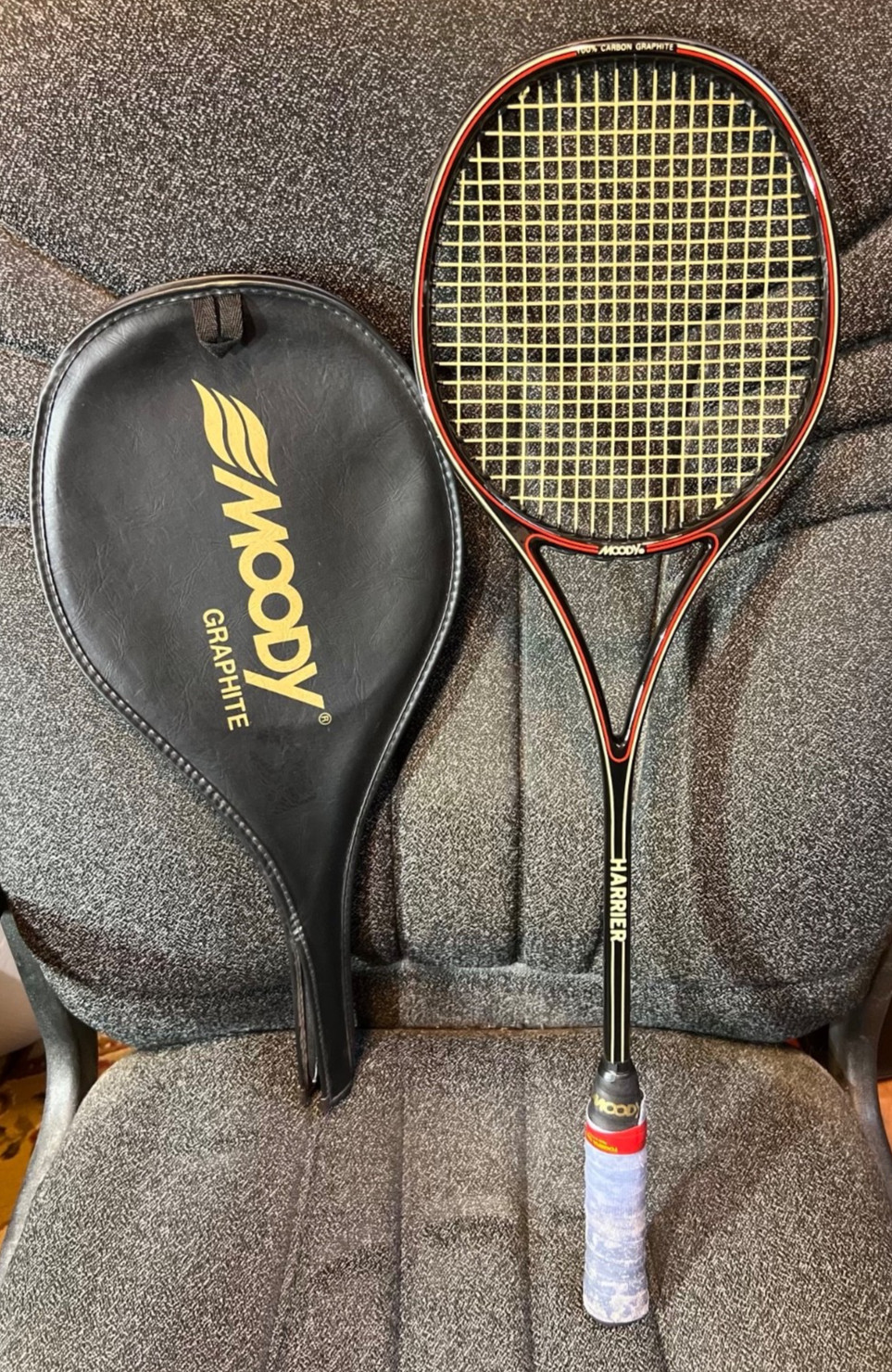 RARE Vintage Moody HARRIER Squash Racket 100% Carbon Graphite + Case GREAT SHAPE RARE Vintage Moody HARRIER Squash Racket 100% Carbon Graphite + Case GREAT SHAPE