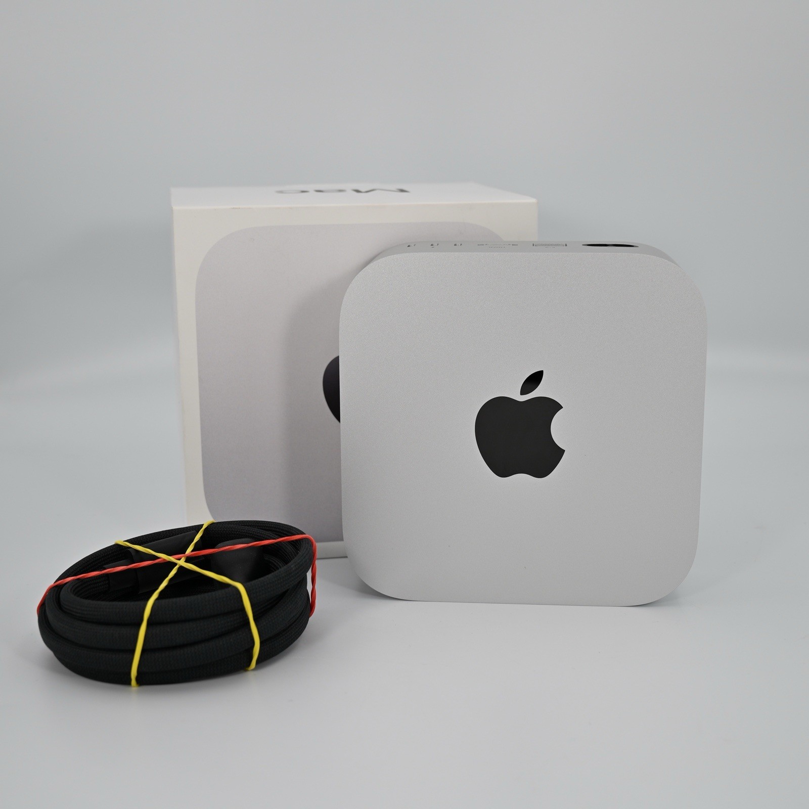 Apple Mac Mini M4 Chip 256GB SSD 16GB RAM Desktop Computer With Box Bundle
