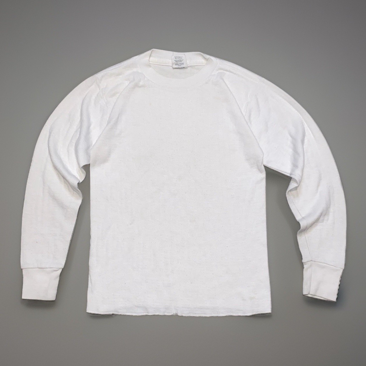 True Vintage White T-Shirt Long Sleeve USA Made Women Size M Medalist Allen À True Vintage White T-Shirt Long Sleeve USA Made Women Size M Medalist Allen À