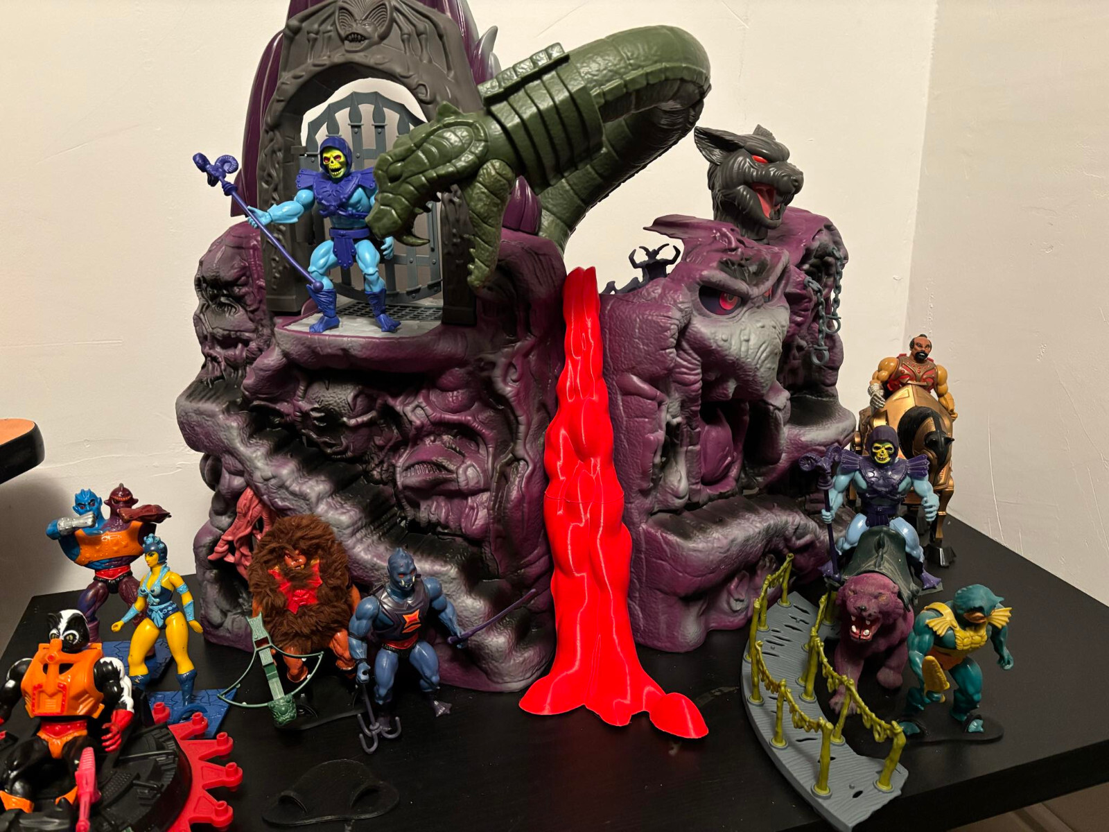Masters of the Universe Snake Mountain Origins  Light up Lava Fall MOTU