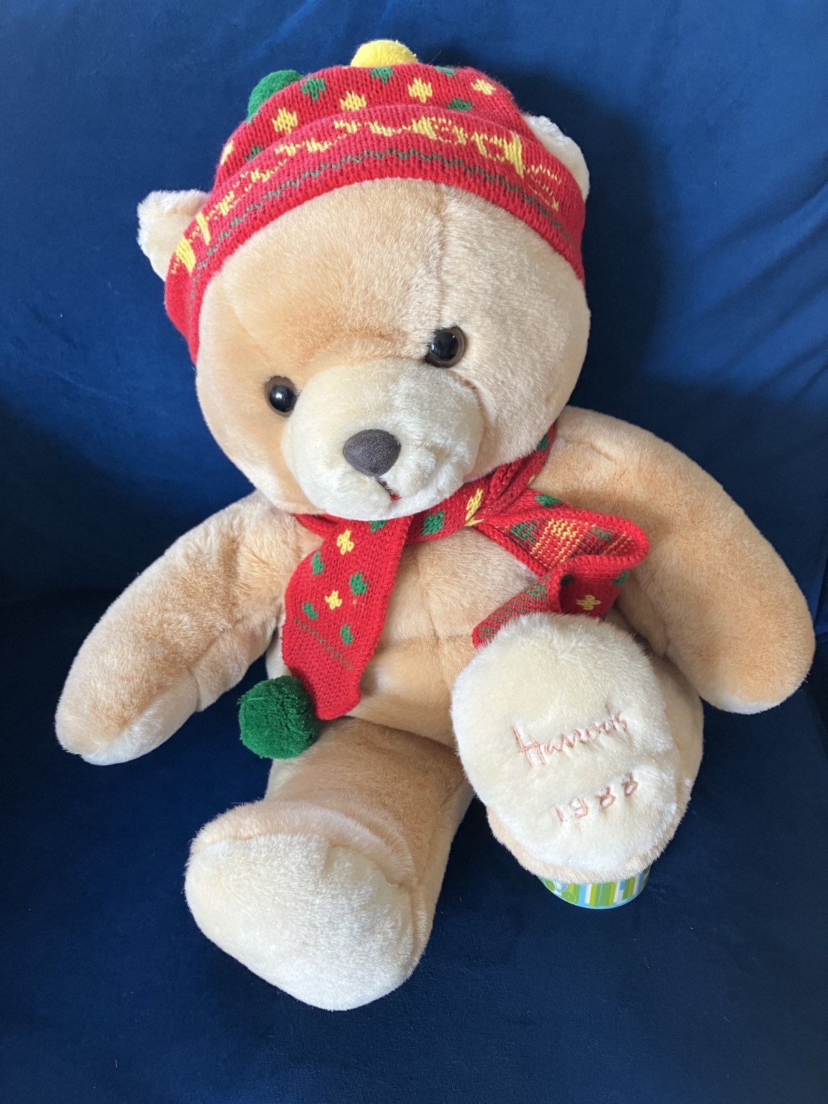 HARRODS CHRISTMAS TEDDY BEARS 1988-1993  ---Group A--- 6 Large 13\