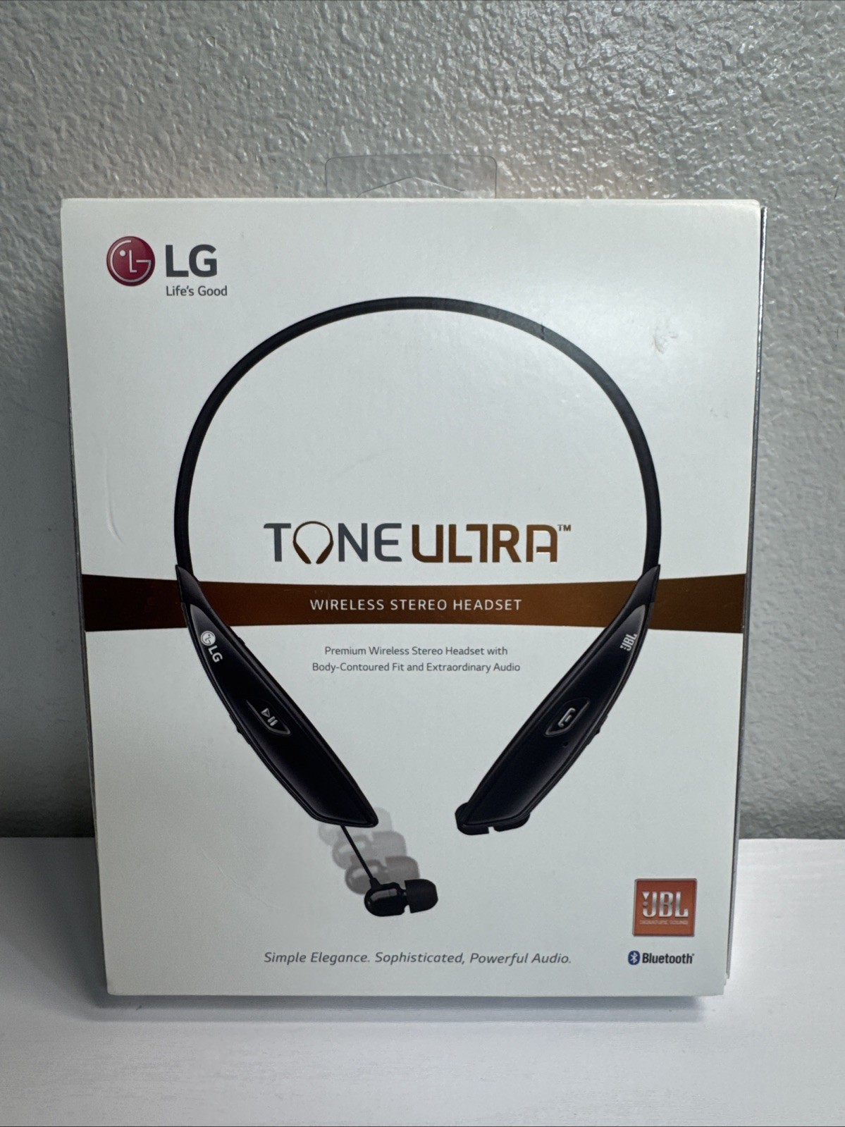 LG TONE ULTRA HBS-810 Black Neckband Headsets -JBL Sound Bluetooth - Used Once LG TONE ULTRA HBS-810 Black Neckband Headsets -JBL Sound Bluetooth - Used Once