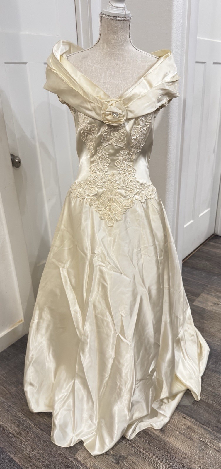 VTG 80s Bridal Originals Wedding Dress Prom Gown Ivory Satin Lace Bow Sz 9/10