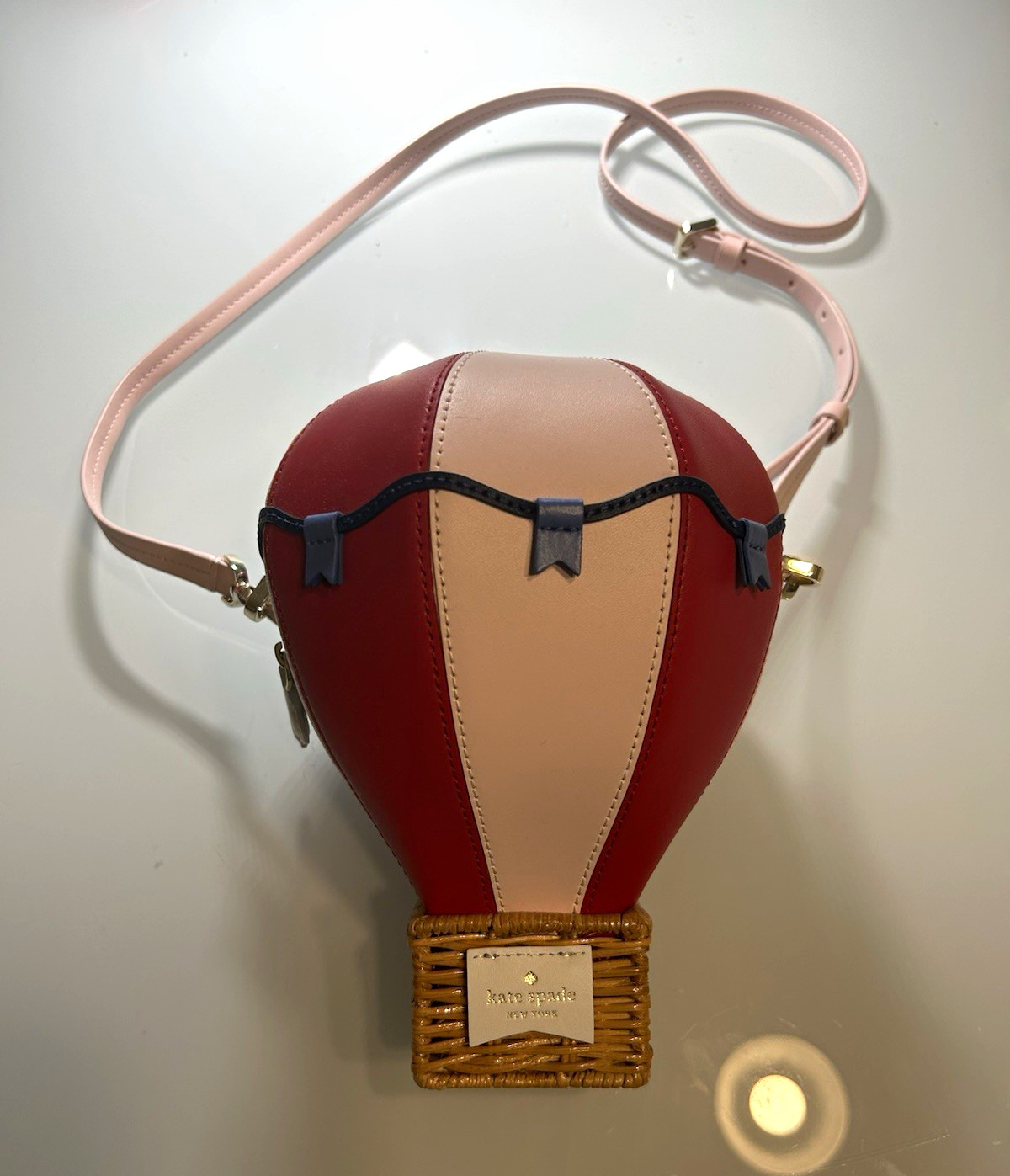 Kate Spade New York Hot Air Balloon Crossbody Zip Bag Adj Strap Red/Pink Kate Spade New York Hot Air Balloon Crossbody Zip Bag Adj Strap Red/Pink