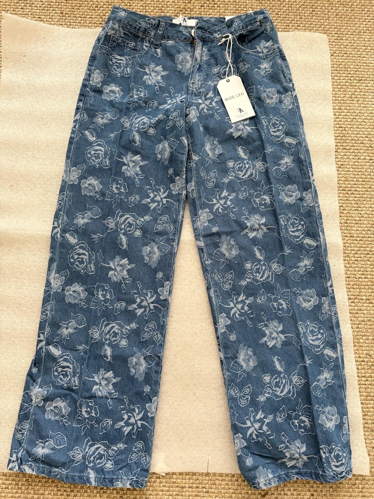 Flying Angel Floral Print Wide Leg Jeans Soft Denim . Light Blue Size 5/27 Cute Flying Angel Floral Print Wide Leg Jeans Soft Denim . Light Blue Size 5/27 Cute