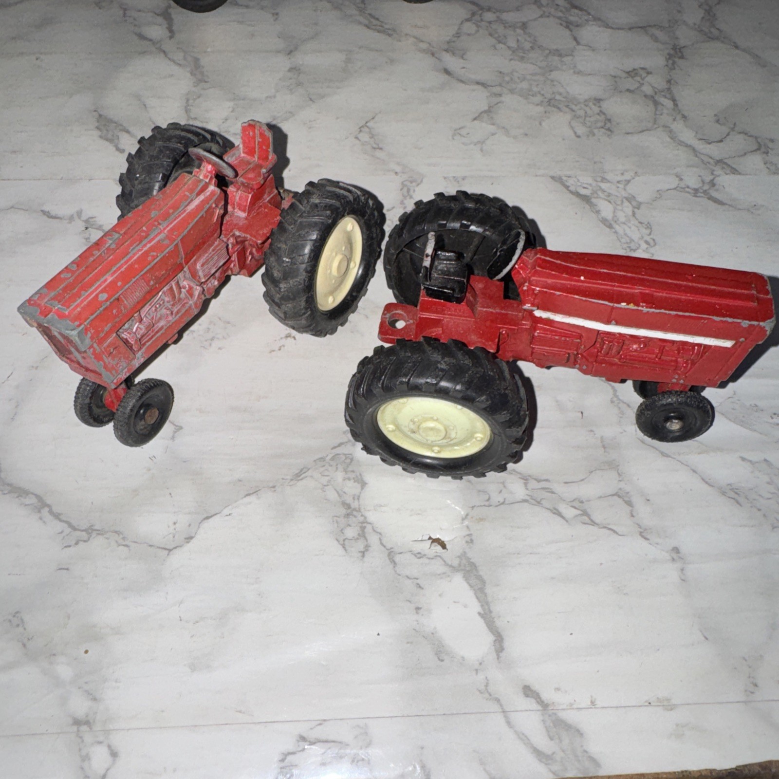 Vintage ERTL Red Tractor Lot of 2 well used sold as is condition Vintage ERTL Red Tractor Lot of 2 well used sold as is condition