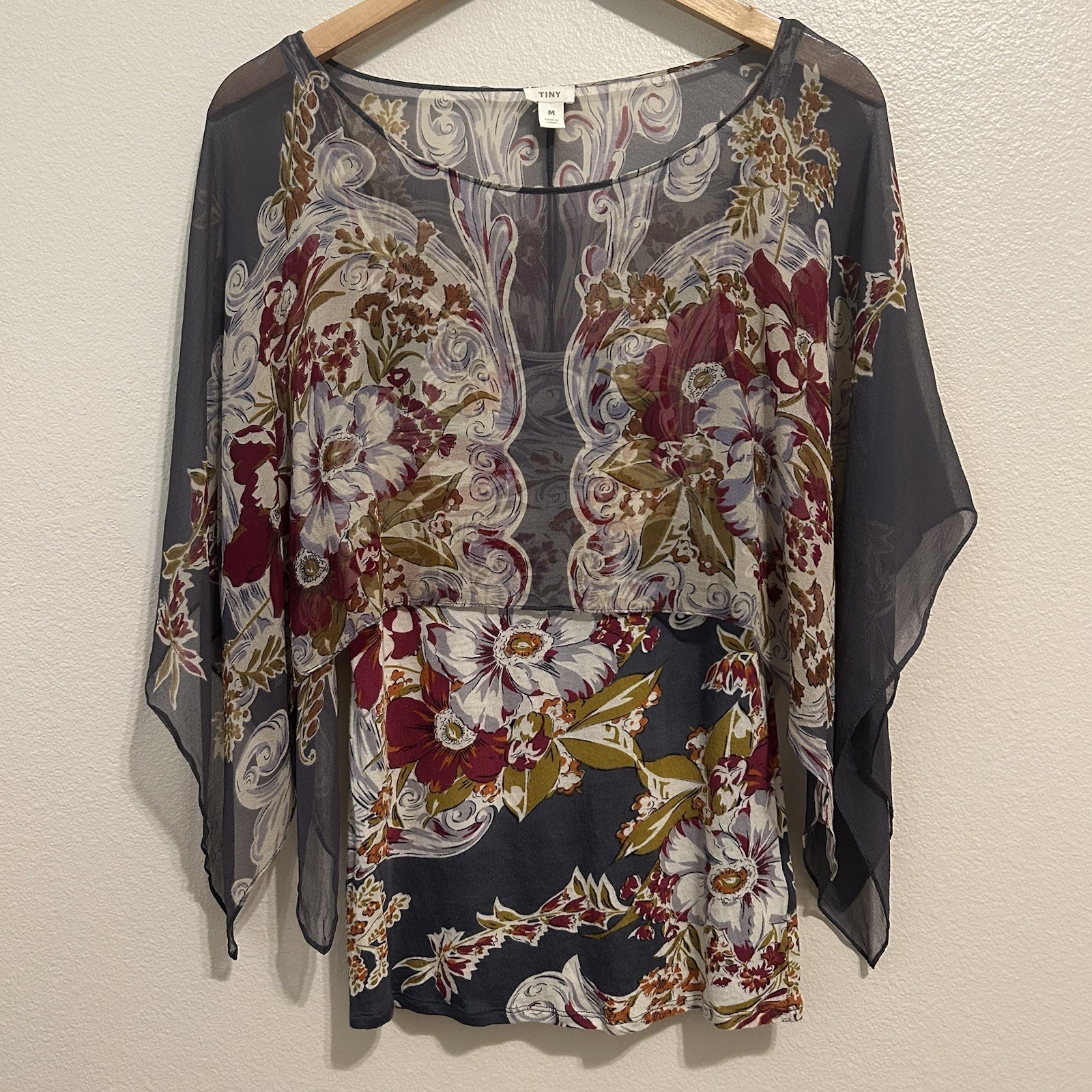 Anthropologie Tiny Kimono Handkerchief Blouse Medium Silk Cape Floral Top