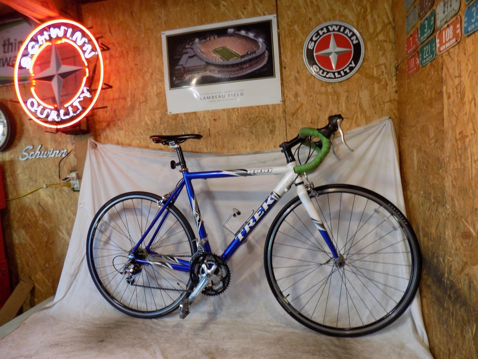 2004 TREK ALPHA ALUMINUM 24-SPEED ROAD BIKE SPECIALIZED BONTRAGER LIGHTWEIGHT 04