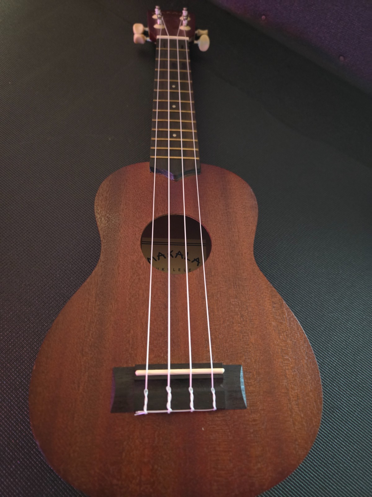 MAKALA MK-S Soprano Mahogany Ukelele 21\ MAKALA MK-S Soprano Mahogany Ukelele 21\