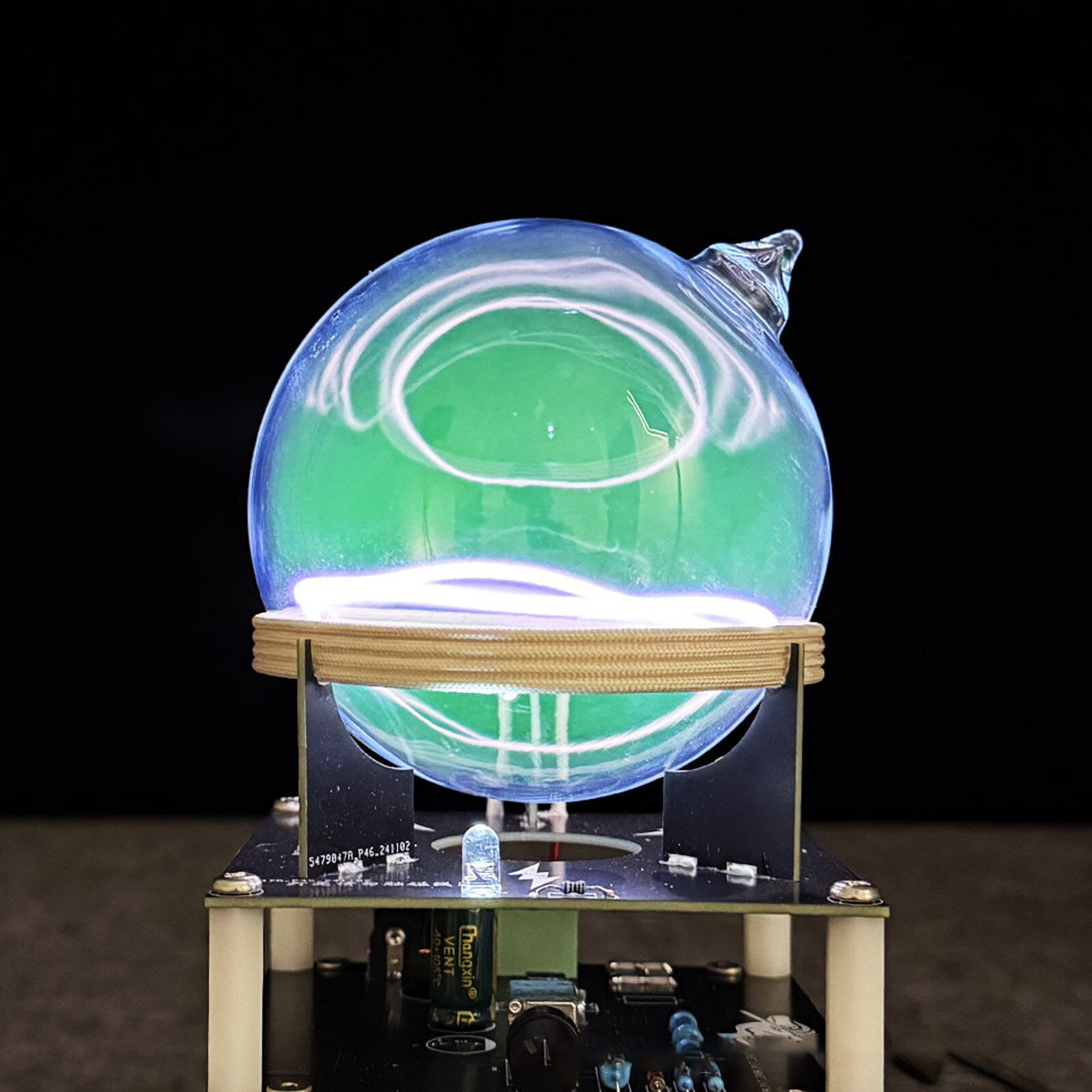 Tokamak Ark Reactor Globe Blue&white Plasma Toroid Drive Circuit Xenon Gas Rin