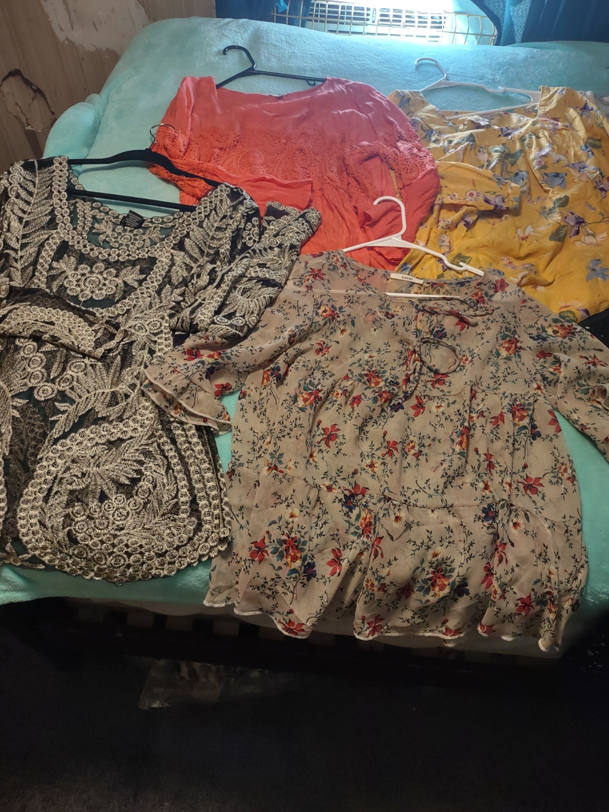 Mixed Clothing Lot of 7 XL cute blouses. Cotton Blend Floral Multicolor Mixed Clothing Lot of 7 XL cute blouses. Cotton Blend Floral Multicolor